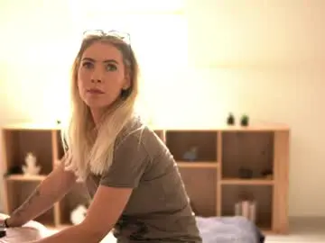 Cassiemiles  live sex cam