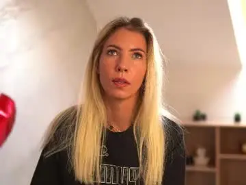 Cassiemiles  live sex cam
