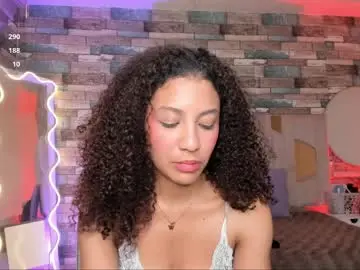 Daphnne_tay  live sex cam