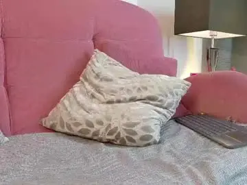 Karina2smith  live sex cam