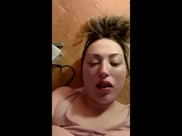 Mariahmoonxo  live sex cam
