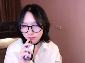 Miraywhite  live sex cam