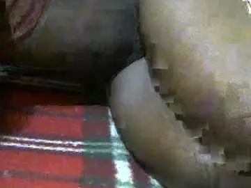 Prettylopez  live sex cam