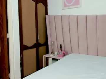 Samyfoxxx18  live sex cam