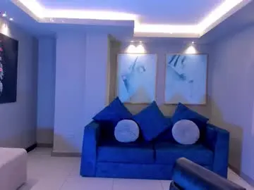 Taralawrence  live sex cam