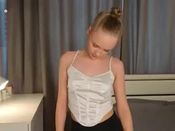 Windylesiak  live sex cam