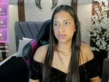 Atiena_  live sex cam