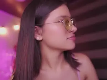 Aura_rouss  live sex cam