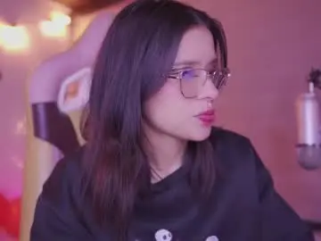 Aura_rouss  live sex cam