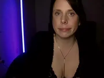 Cecileesohless  live sex cam