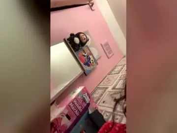 Demiwaddington8  live sex cam