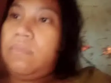 Hotpreggymommy1993  live sex cam