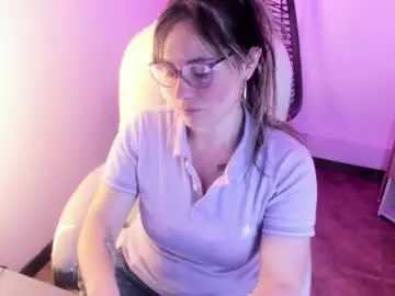 Laura__connor  live sex cam