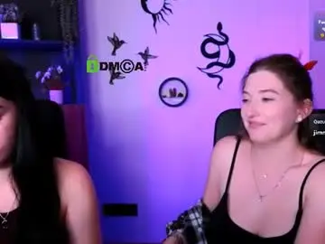 Aria_glow  live sex cam