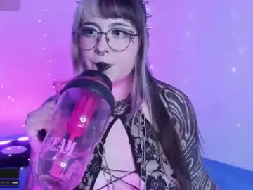 Hallucigenia_sparza  live sex cam