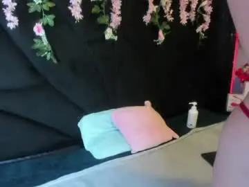 Kittylovely__  live sex cam