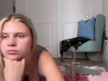 Paigepawg  live sex cam