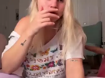 Paigepawg  live sex cam
