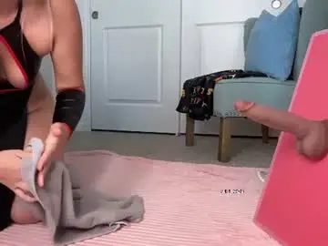 Paigepawg  live sex cam