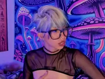 Tinaroberts19  live sex cam