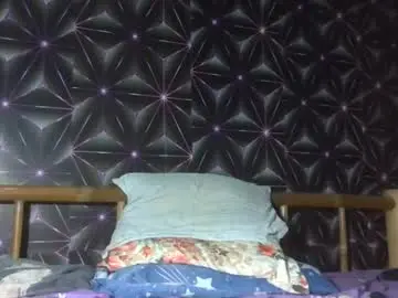 Uglypinay69  live sex cam