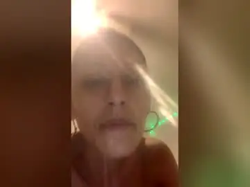 Witchy1988  live sex cam