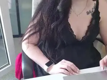 Baby_girl_2028  live sex cam