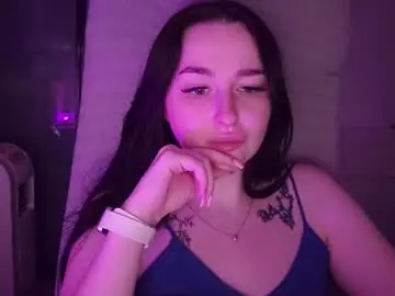 Baby_girl_2028  live sex cam