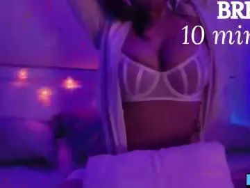 Emily_gin  live sex cam