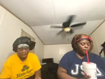 Goddessnyia  live sex cam