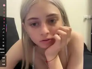 Karensimilton  live sex cam