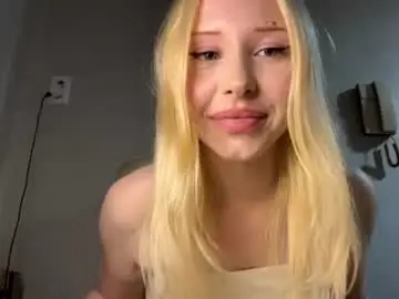 Lashawndamew  live sex cam