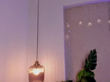 Miah_luv  live sex cam