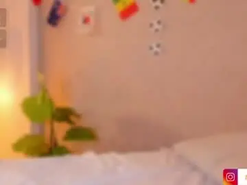 Miah_luv  live sex cam