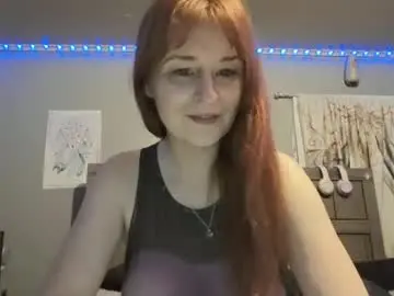 Pizzedwife  live sex cam
