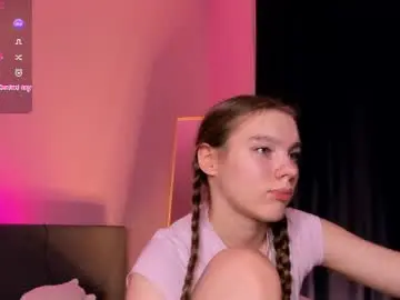 St_ormy  live sex cam