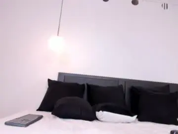 Lilith_moon29  live sex cam