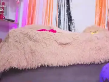 Louise_nails  live sex cam