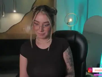 Madisoncollinsx  live sex cam