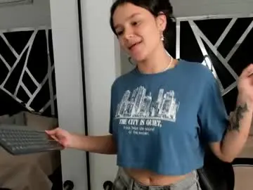 Nini_solei  live sex cam