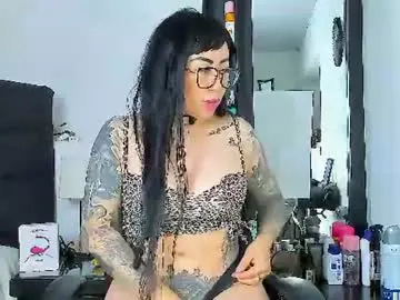 Vicky_hotmilf  live sex cam