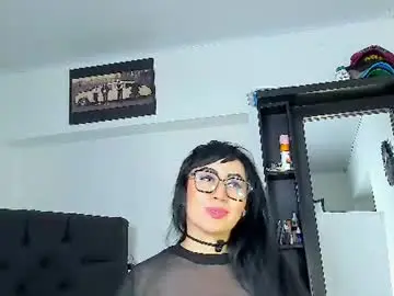Vicky_hotmilf  live sex cam