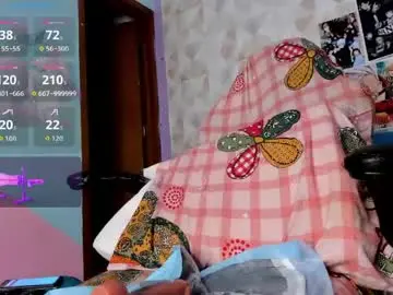 Violettraven2  live sex cam