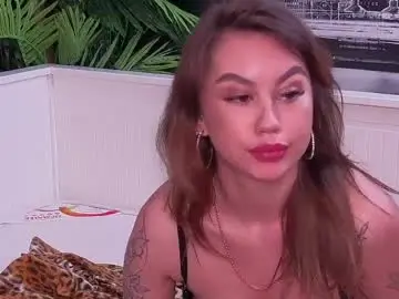 Alisha_g  live sex cam