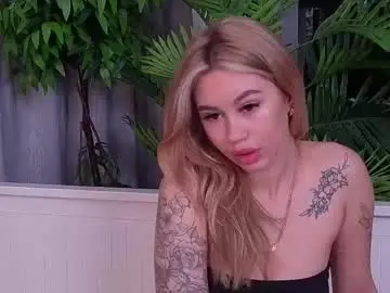 Alisha_g  live sex cam