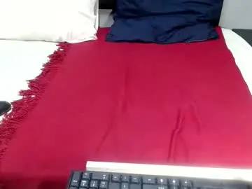 Assqueen32  live sex cam