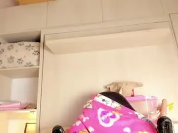 Kiomarabaker  live sex cam