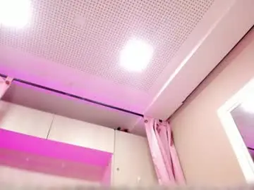 Kiomarabaker  live sex cam