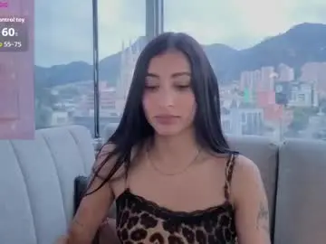 Lya_brown  live sex cam