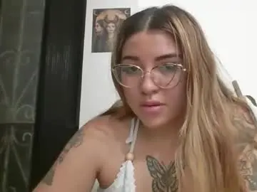 Megan_23hot  live sex cam